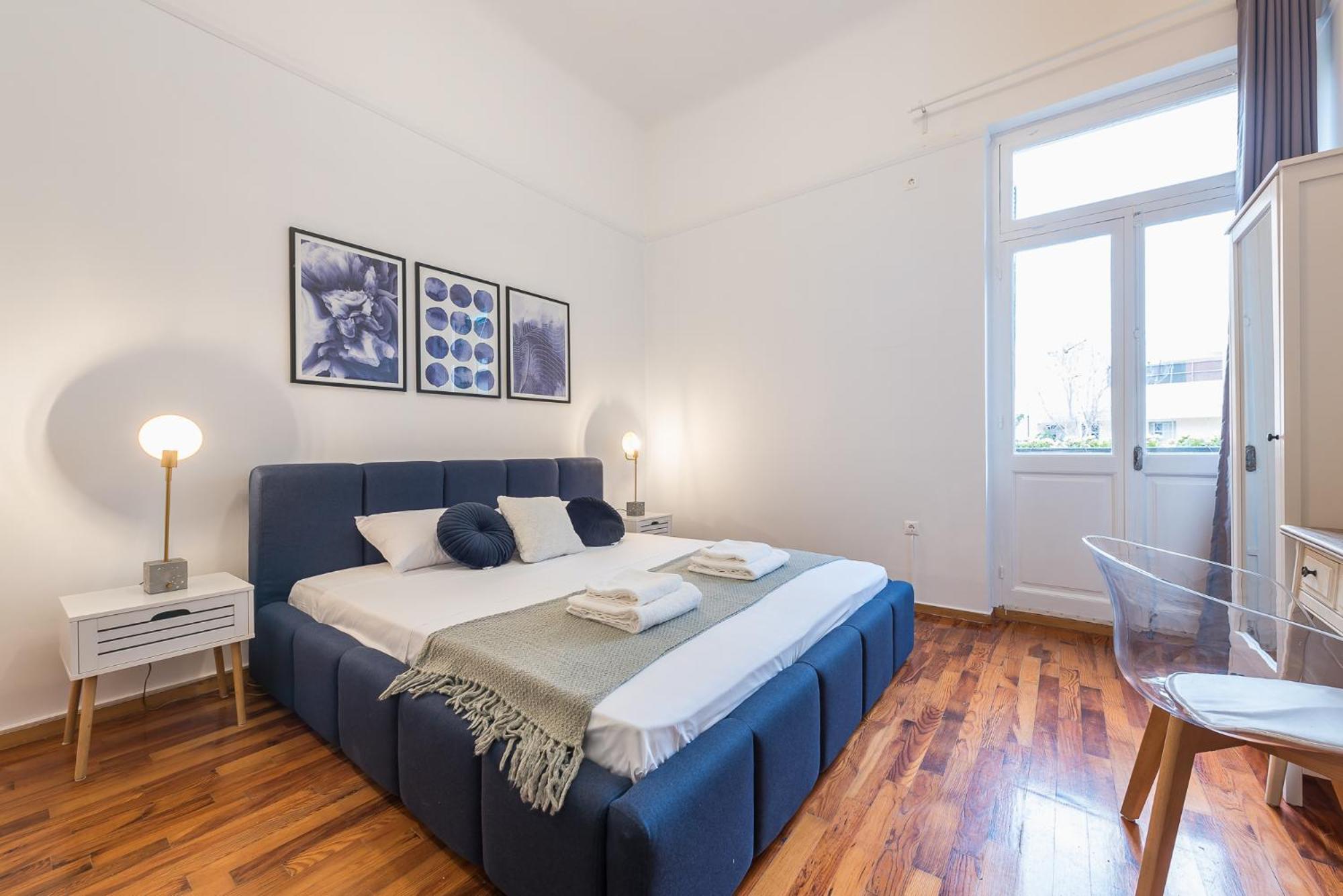 Mavrogenous - The Mansion Apartment Атина Стая снимка