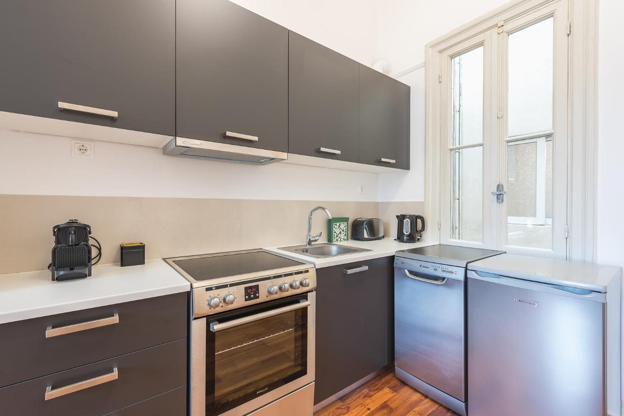 Mavrogenous - The Mansion Apartment Атина Стая снимка