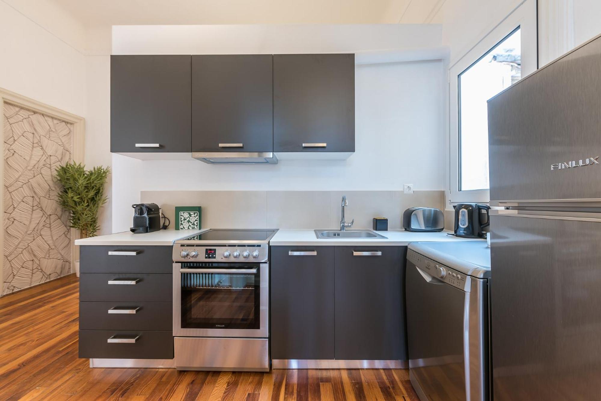 Mavrogenous - The Mansion Apartment Атина Стая снимка